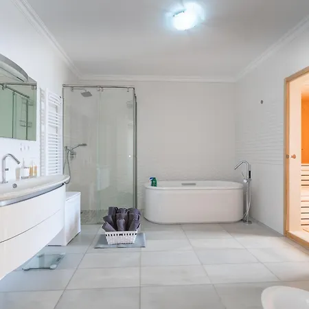 Gran Piscina Hidromasaje Playa Privada Y Sauna Вилла *