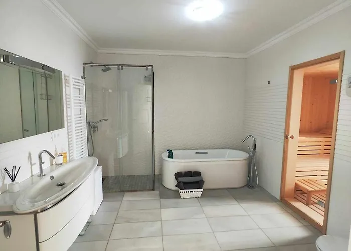 Gran Piscina Hidromasaje Playa Privada Y Sauna فيلة *